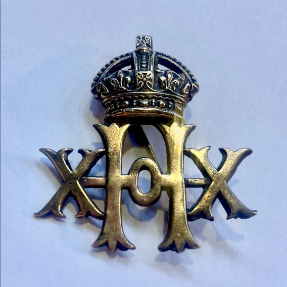 Antique British Military Cap Badge, The 20th Hussars 1896-1922 - Picture 3 of 4